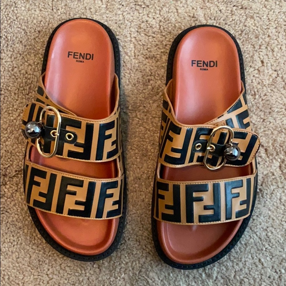 Fendi sandal no box or duffle bag